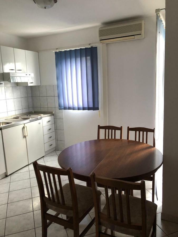 Apartments With Private Parking Baska Voda Exterior photo